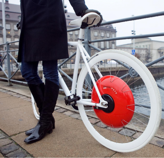 Christine Outram and MIT students - Copenhagen Wheel, James Dyson Award Winner